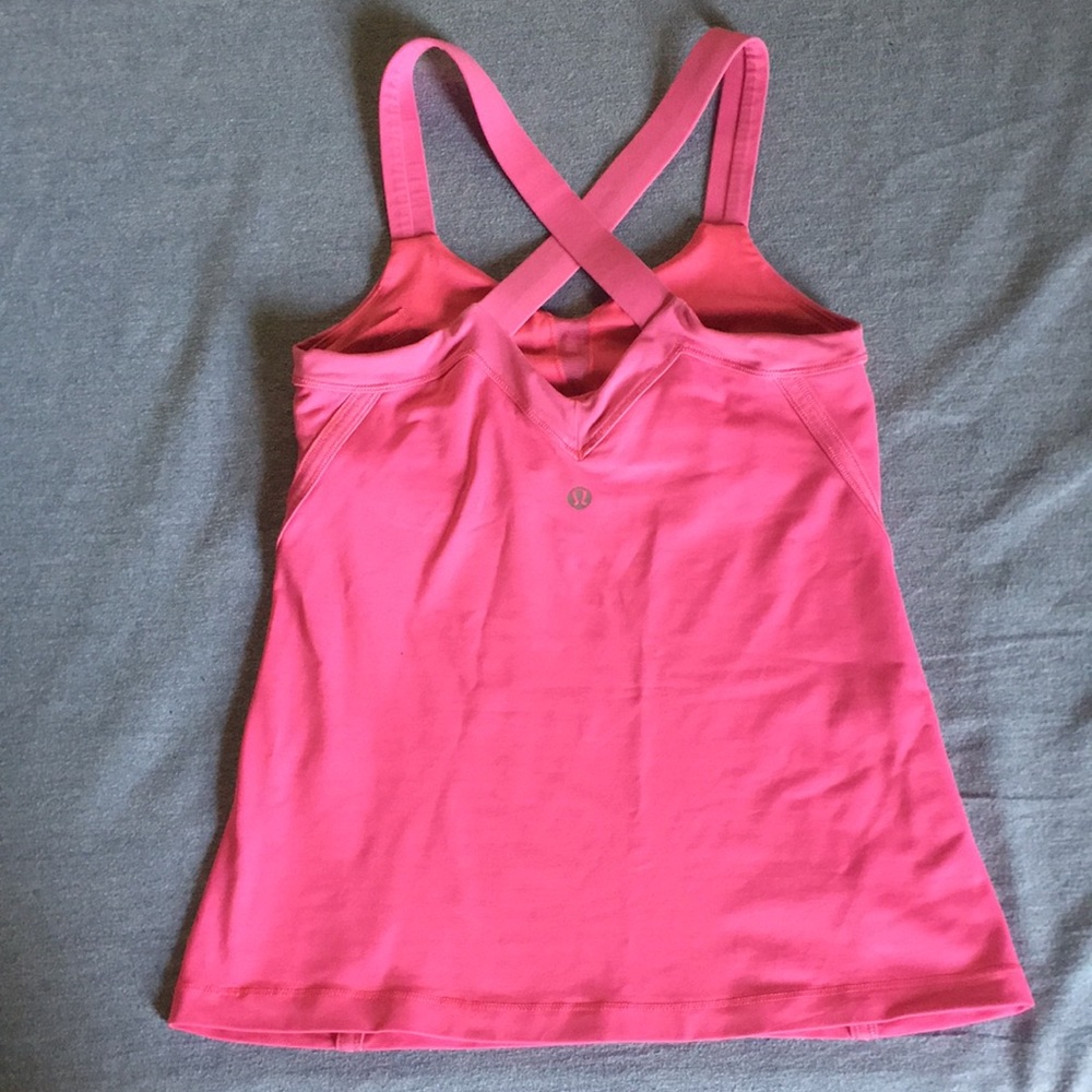 LULULEMON size 4 criss cross top